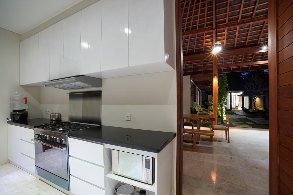 Bale Mandala Villas Сенггиги Экстерьер фото