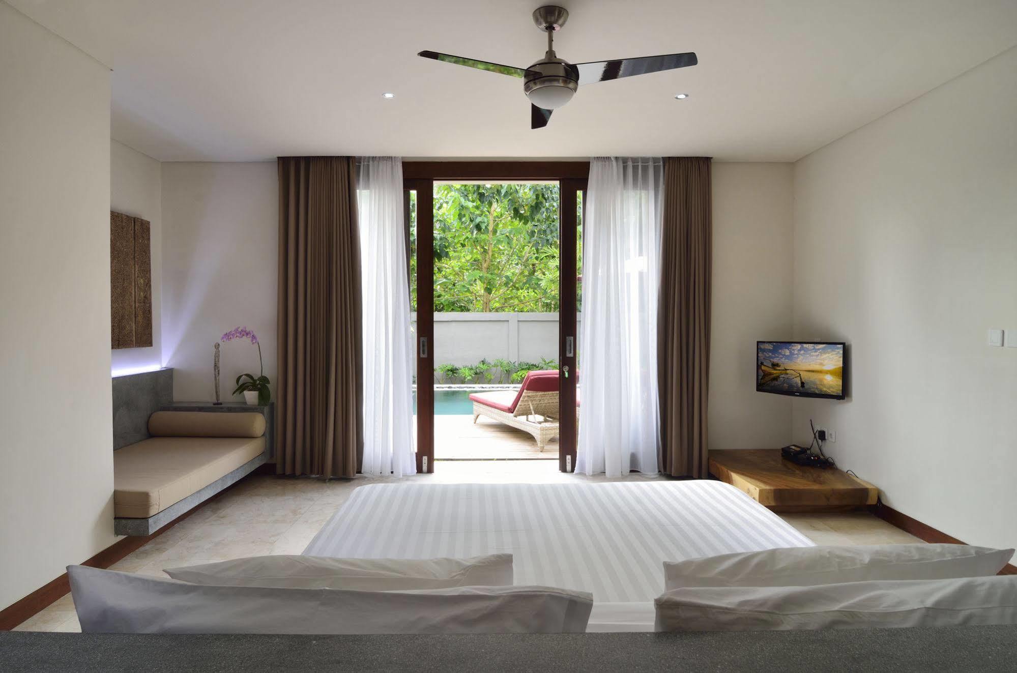 Bale Mandala Villas Сенггиги Экстерьер фото